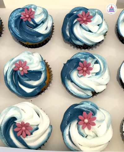 Blue and White Cupcakes.jpg